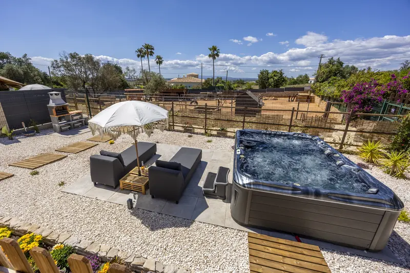 Privéjacuzzi en terras